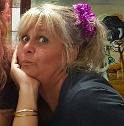 Heyyyyy Cuzzy Brooooo.... Meet Our Resident Kiwi.... Sandie