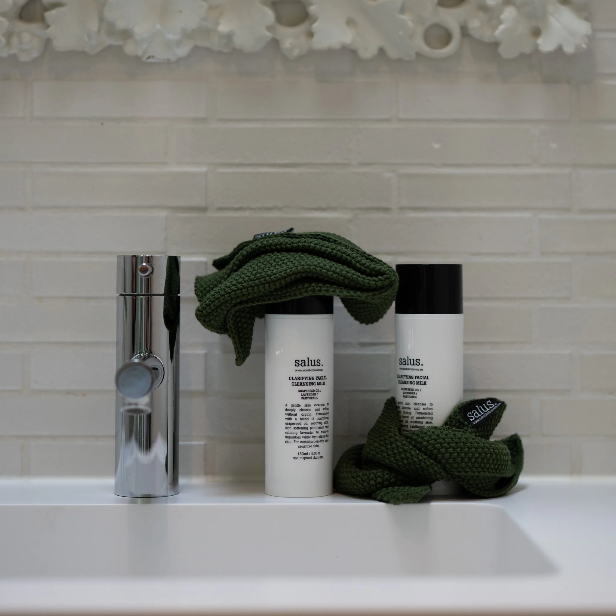 Clarifying Facial Cleansing Milk