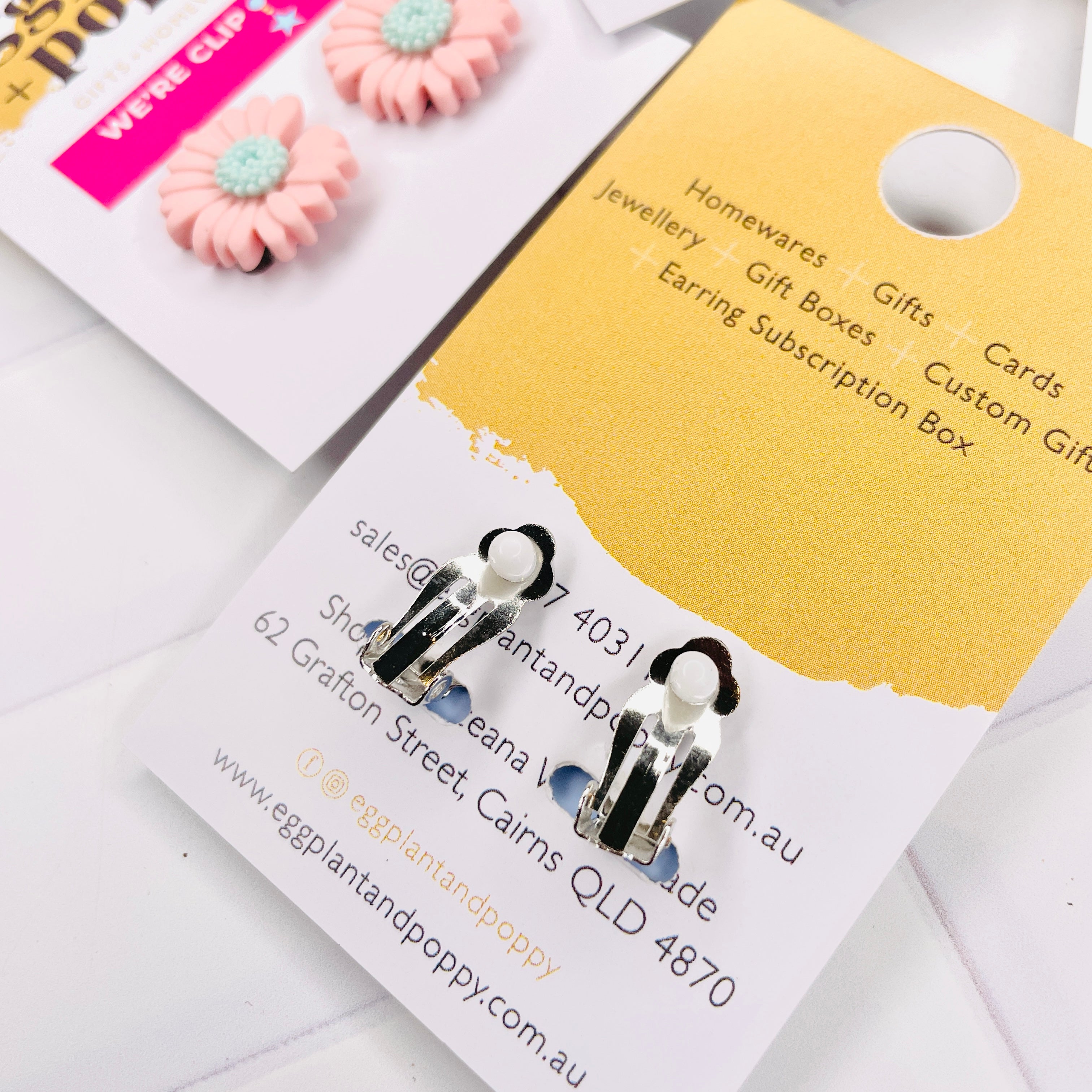 Clip On Earrings - Daisies