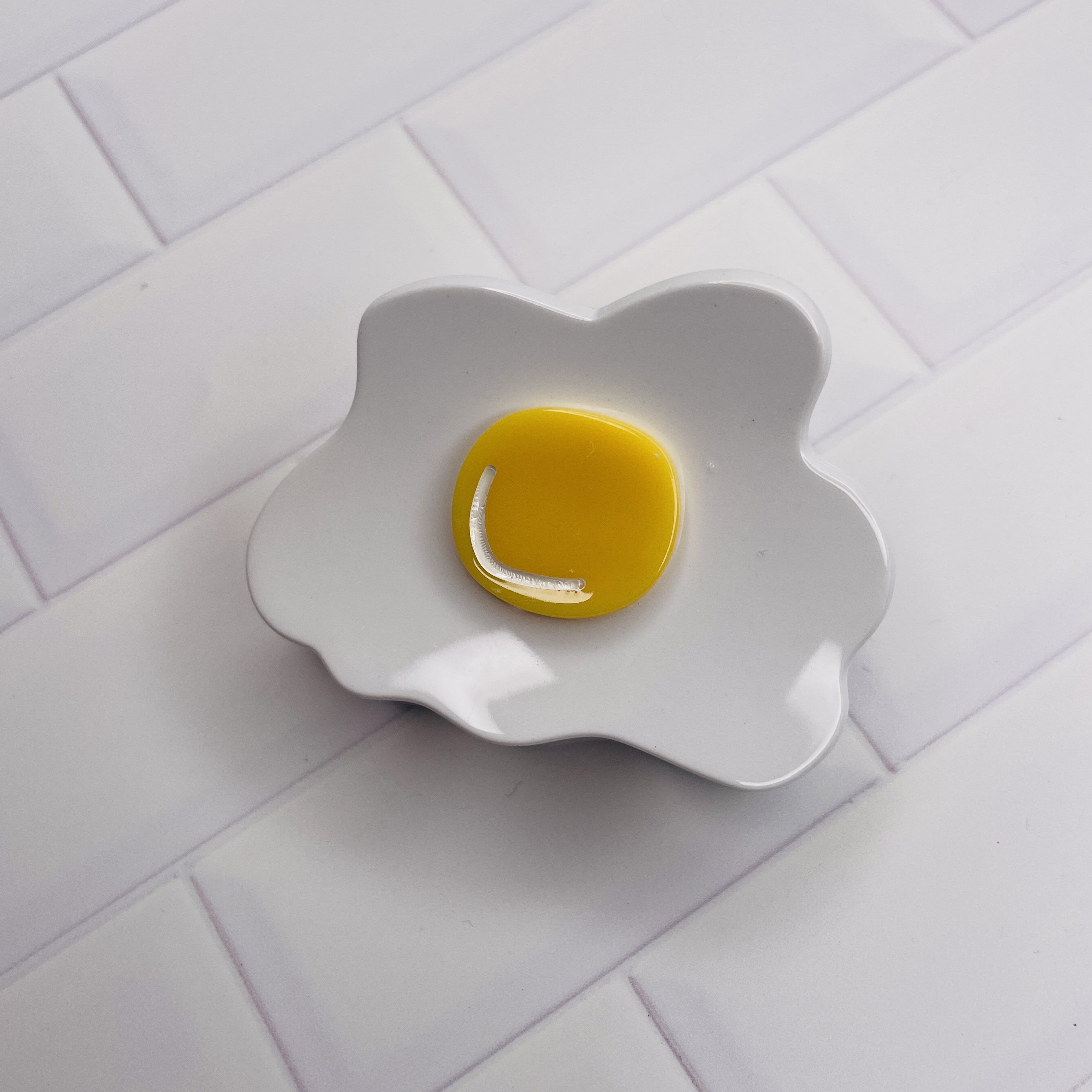 Egg Hair Clip