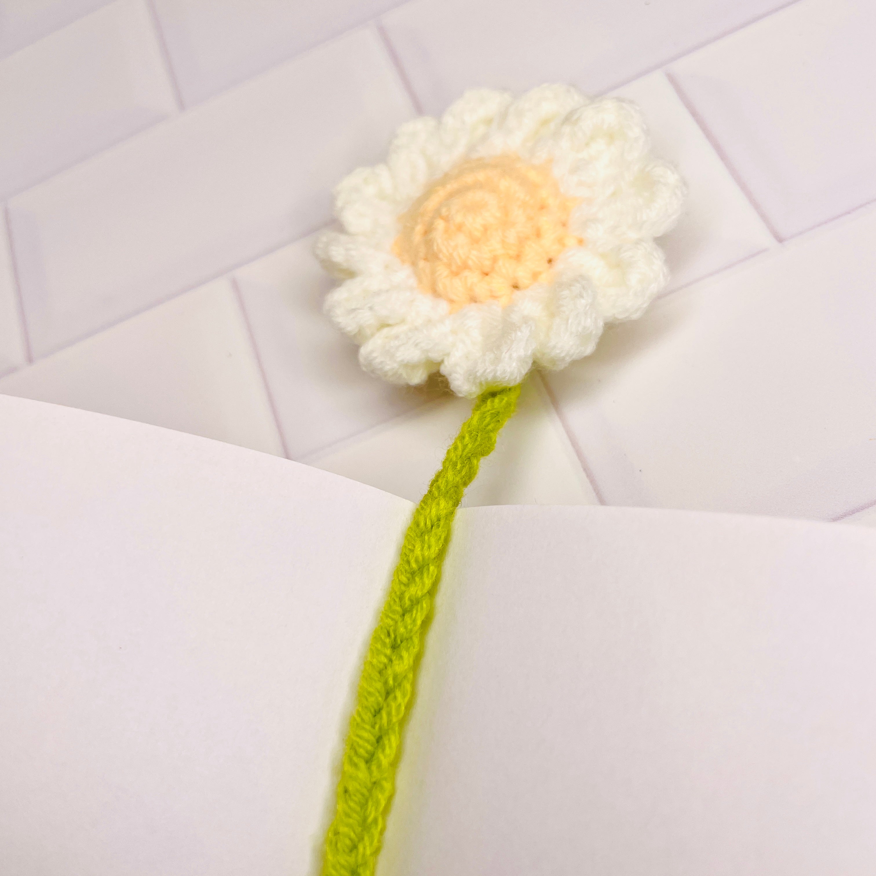 Crochet Bookmark - Daisy