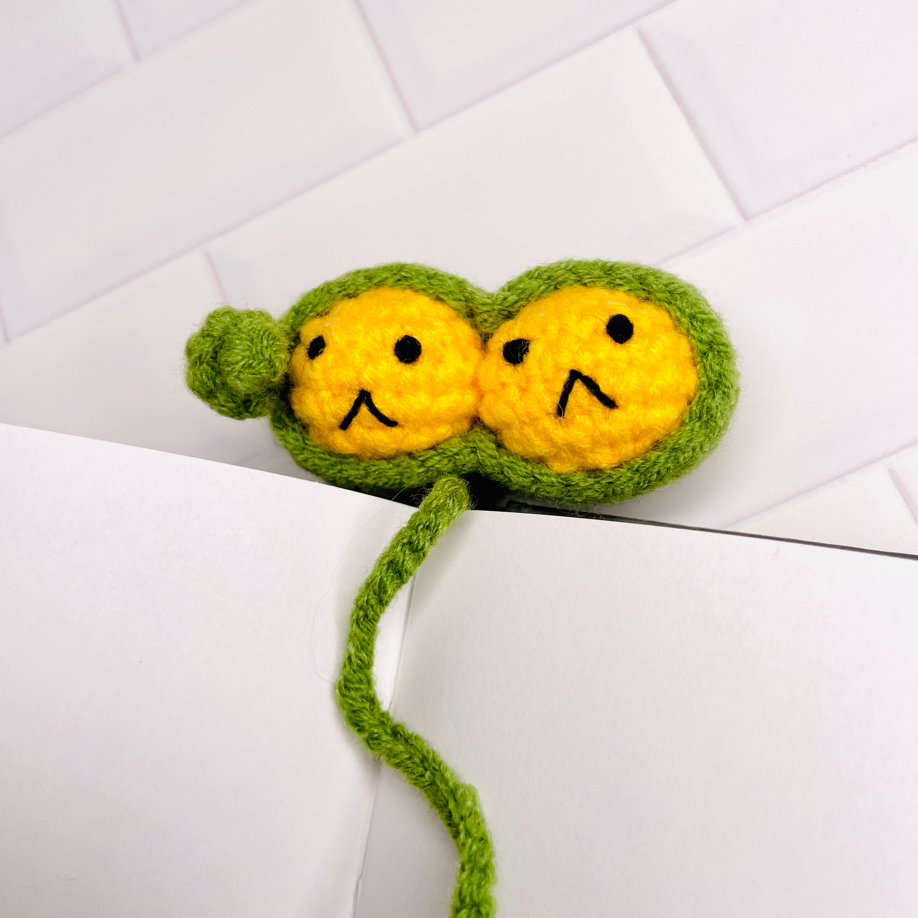 Crochet Bookmark - Pea Pod