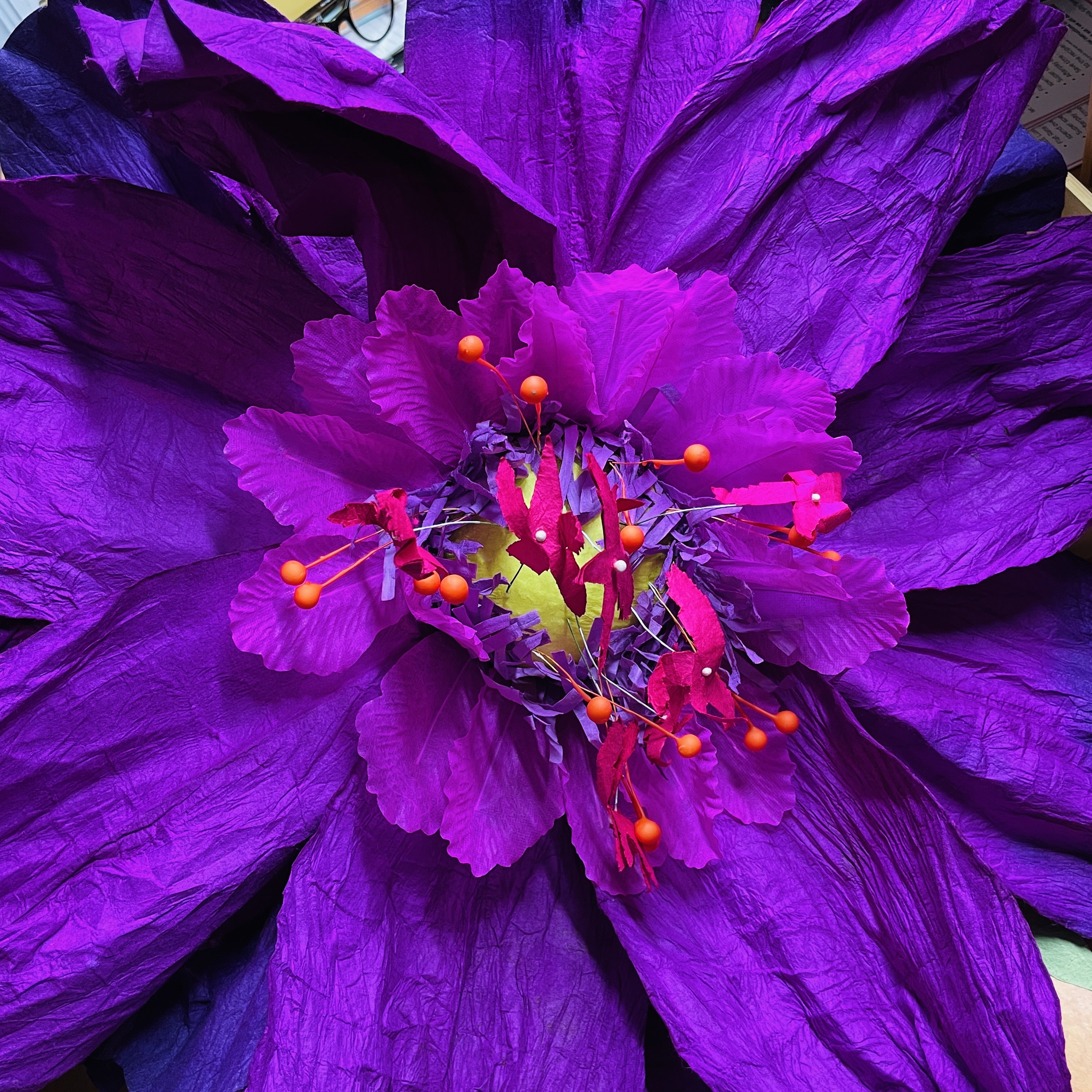 Dancing Flower XL - Purple