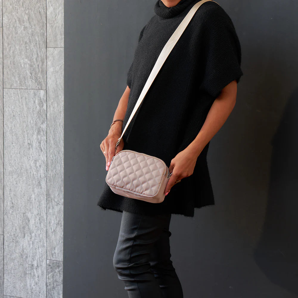Quilted Travel 3 Zip Bag - Oyster
