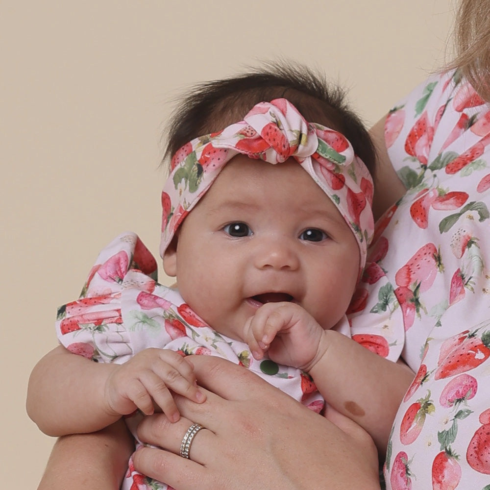 Topknot - Strawberry