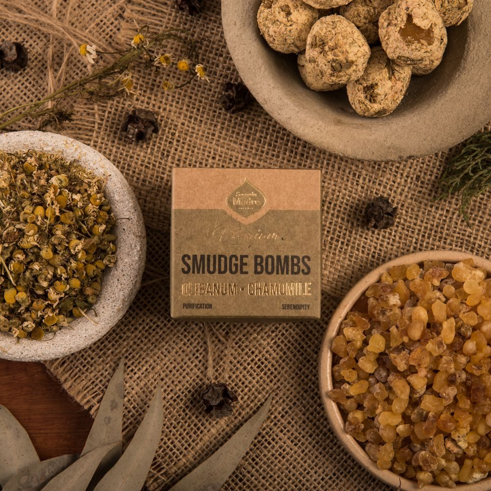 Smudge Bomb - Frankincense & Chamomile
