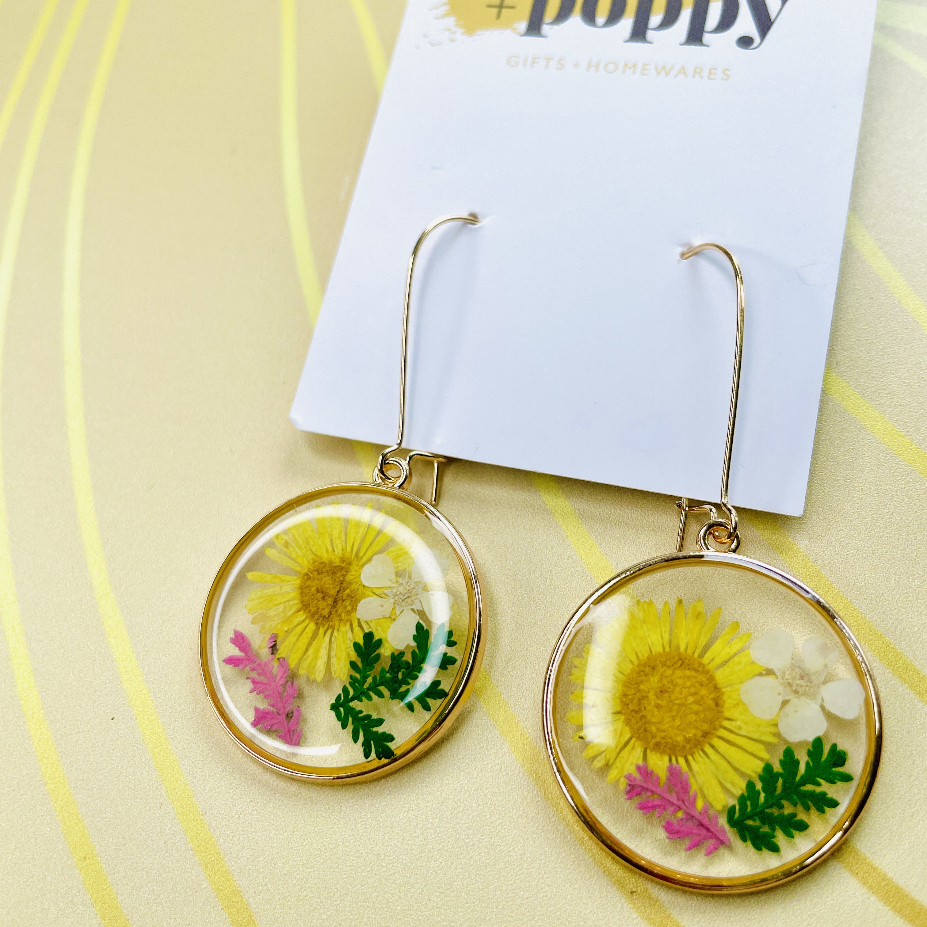 Flower Fields - Paper Daisy Earrings