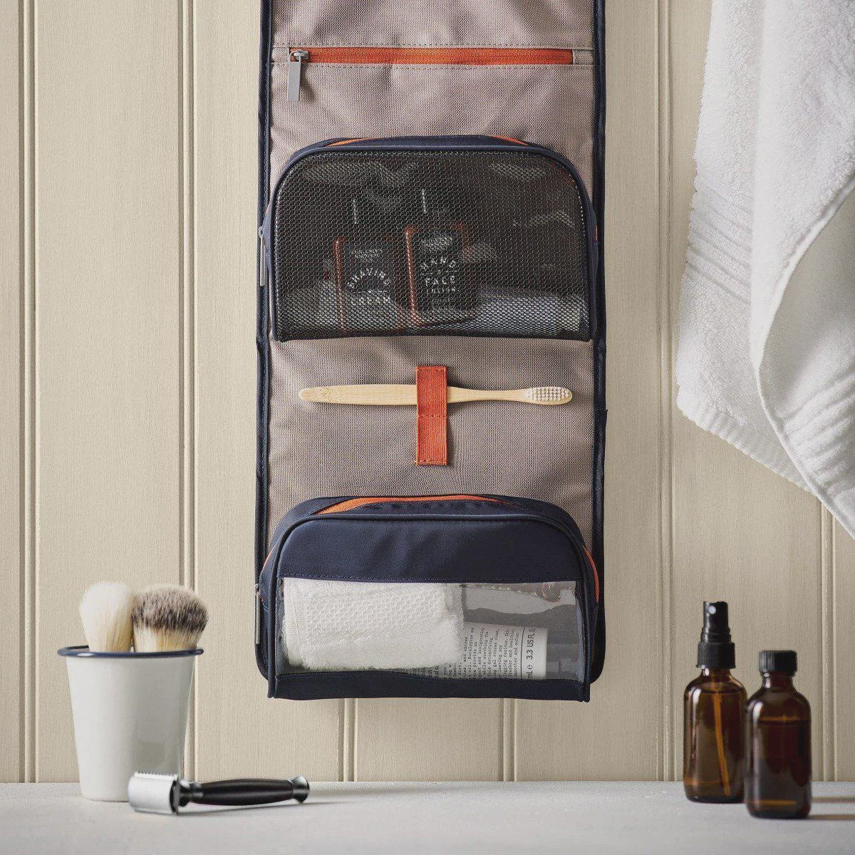 Weekender Men's Toiletries Bag
