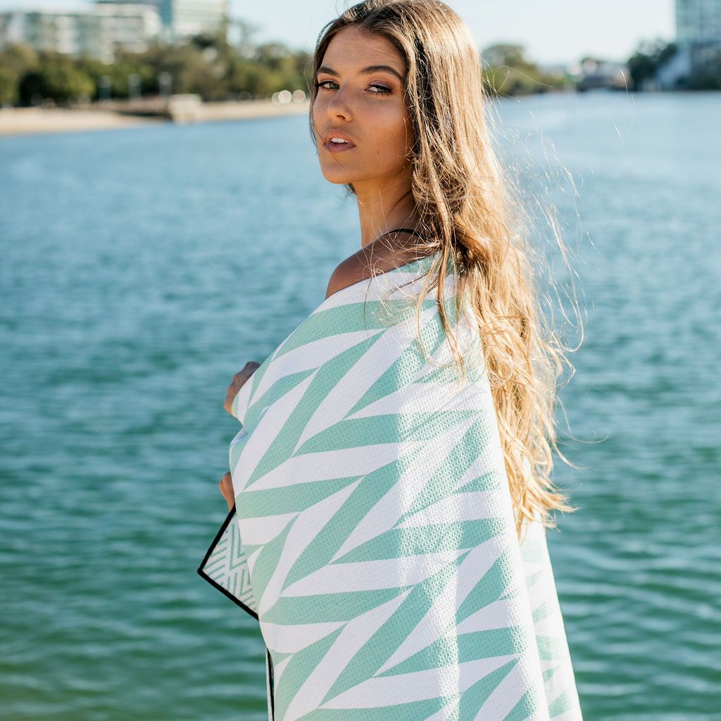 Sky Gazer Towel - The Noosa (Mint)