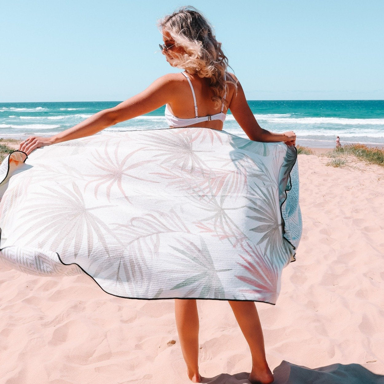 Sky Gazer Towel - The Whitehaven